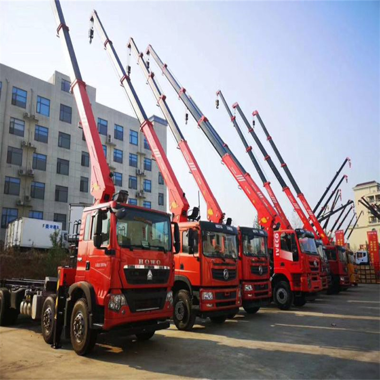 成华租专业吊车电话