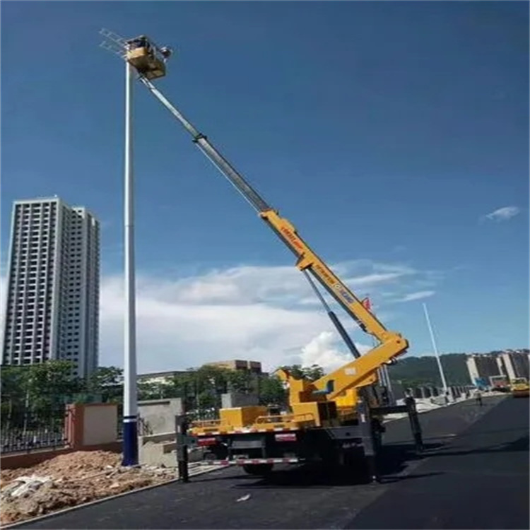 成华维修路灯的曲臂升降车出租