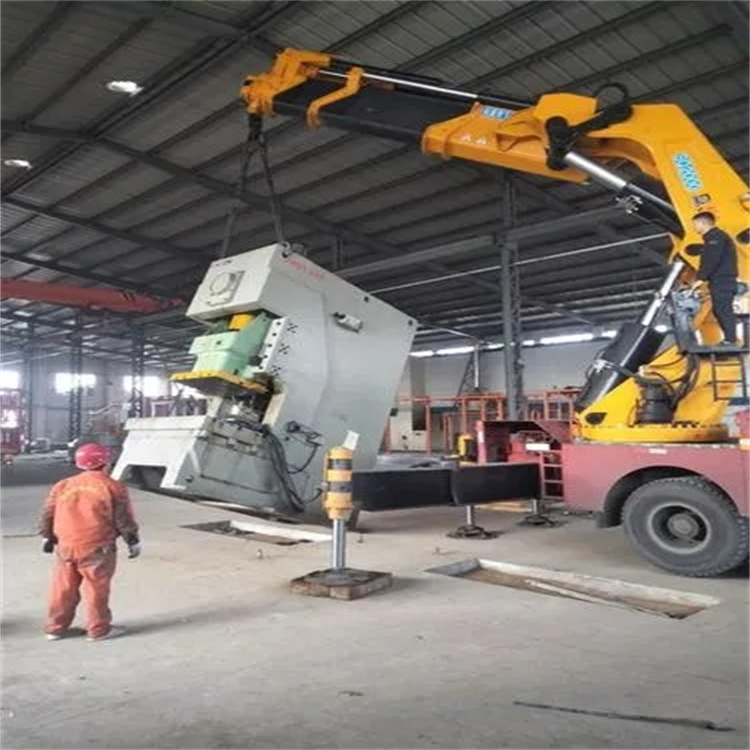 成华80吨折臂吊车出租附近电话